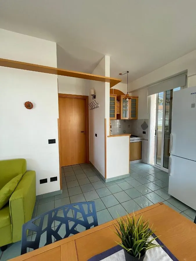 Travelliving - Casa Al Porto, Marina Di Ragusa 0*,  Italia