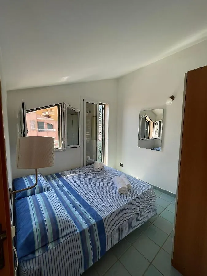 Appartamento Travelliving - Casa Al Porto, Marina Di Ragusa Italia
